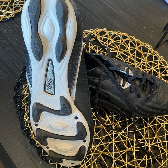 Rawlings base ball shoes - Picture 3 of 5